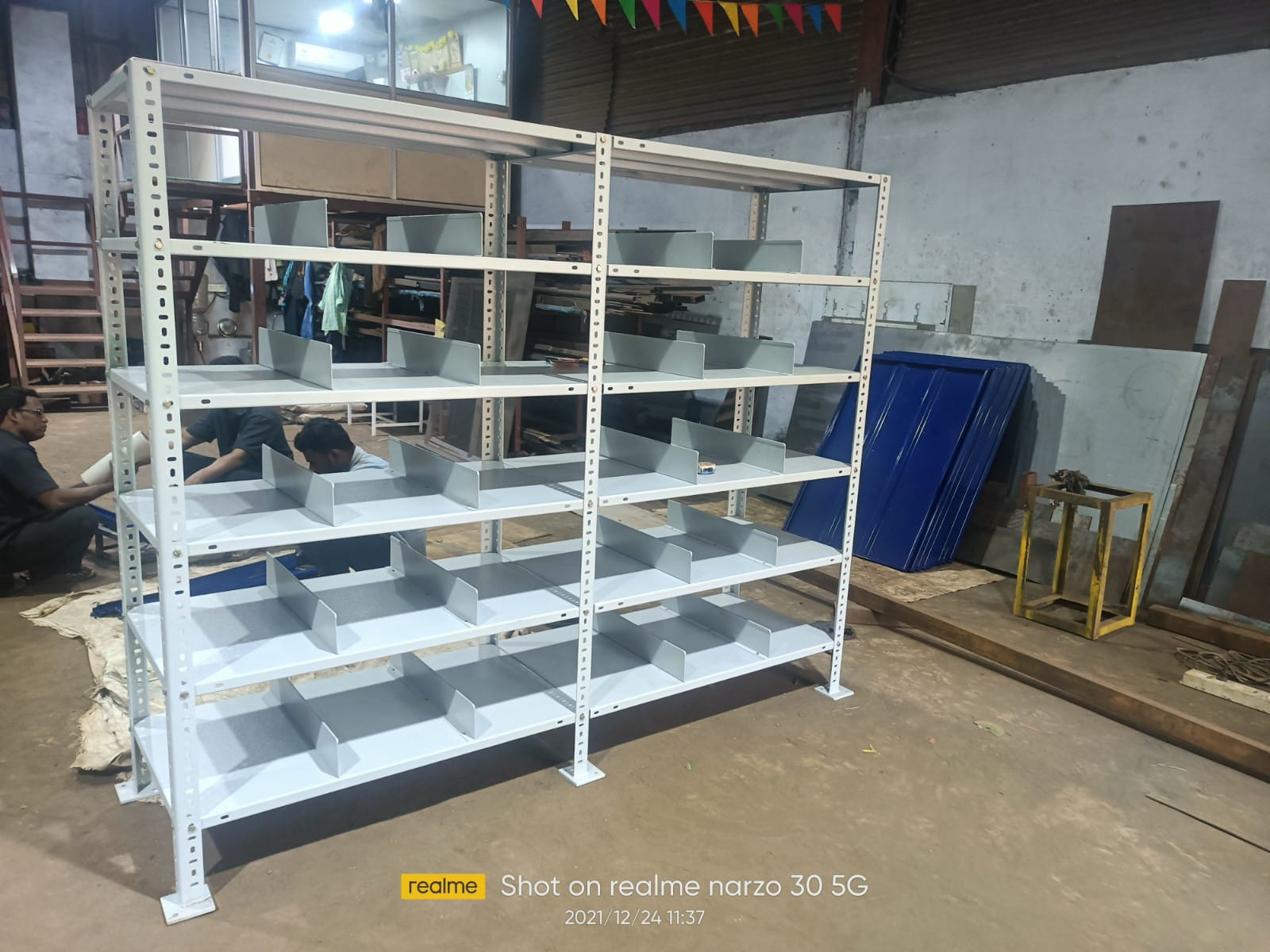 Partitioned industrial storage rack